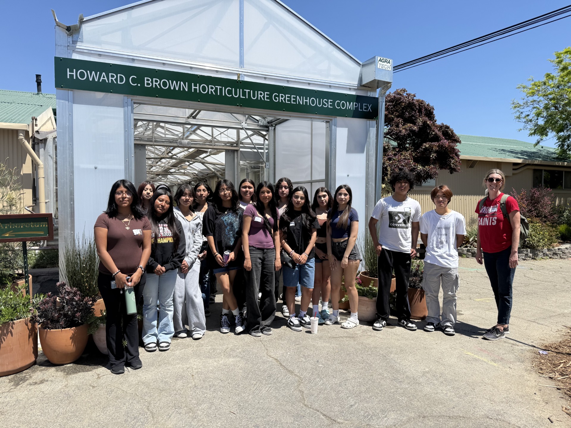 SMHS Biology Students Explore Anatomy Lab – El Latino Central Coast ...